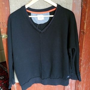 Sperry Womans vintage look v neck Sweatshirt